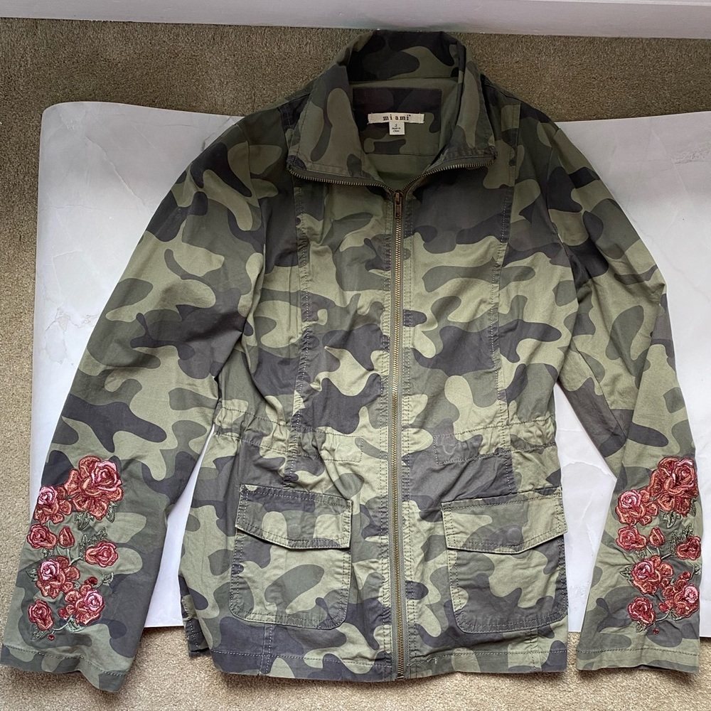 Size Small fitted Fall Camo Jacket with Embroidered flowers on the sleeve